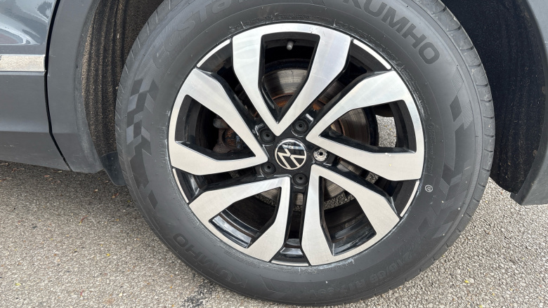 Volkswagen Tiguan 2.0 TDI Active 5dr Diesel Estate